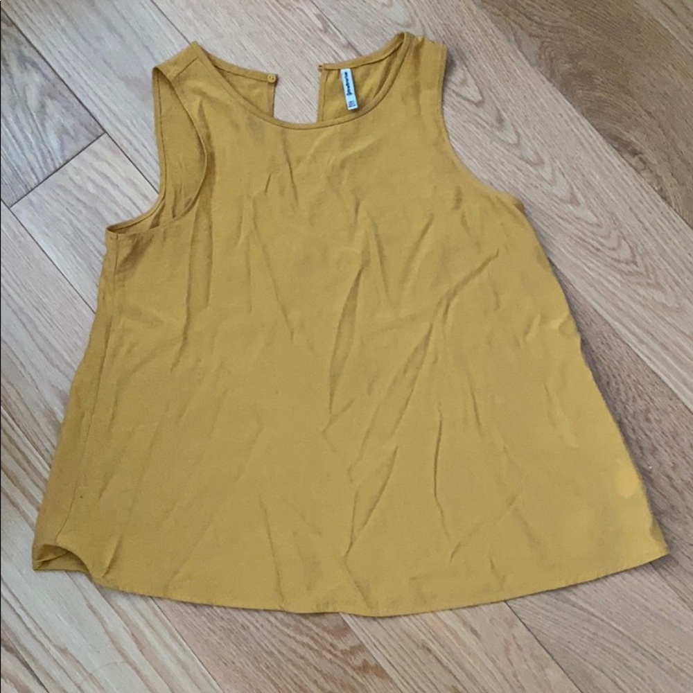 Mustard yellow flow-y tank